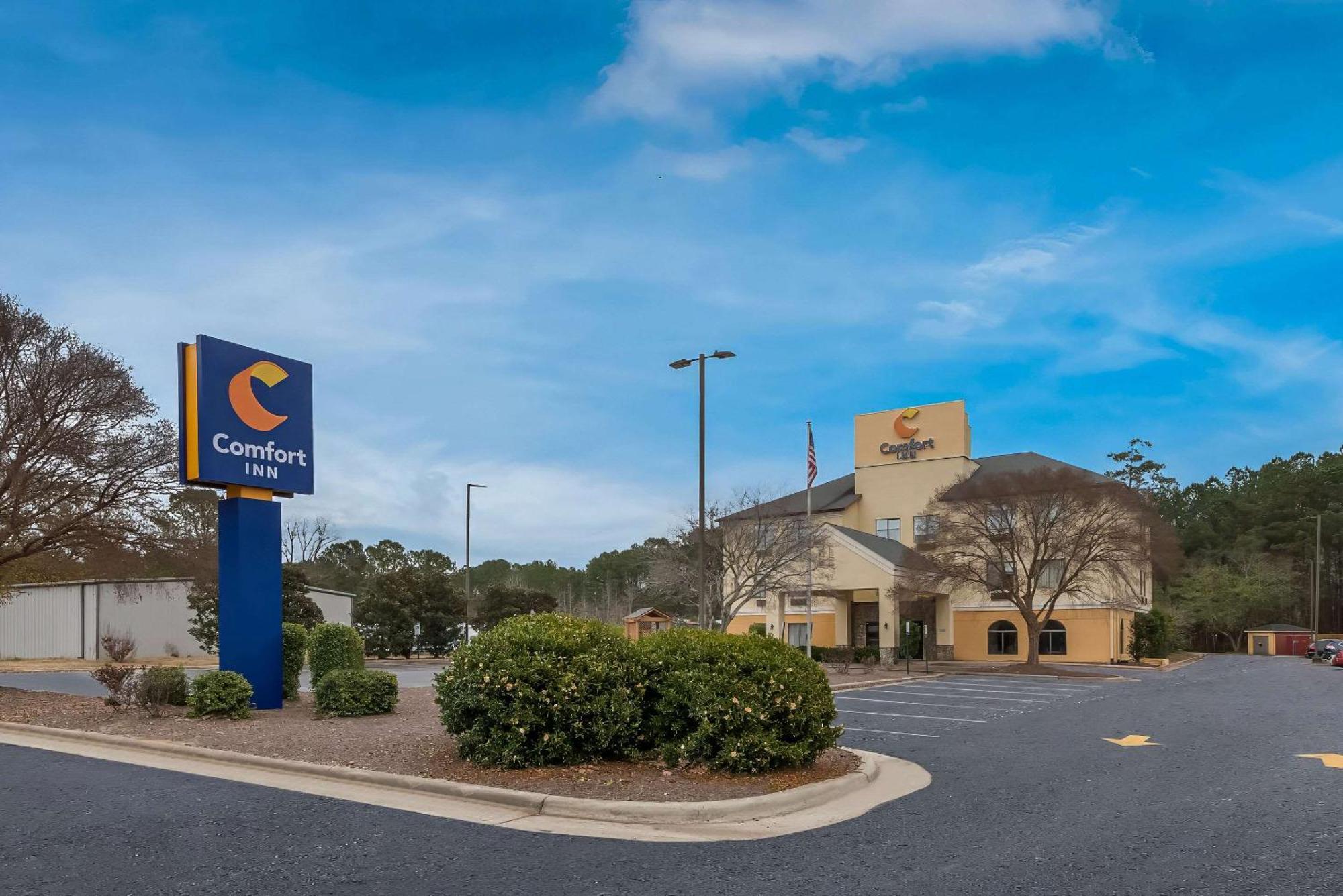 Comfort Inn Fayetteville I-95 Exteriér fotografie